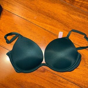 Victoria’s Secret push-up bra